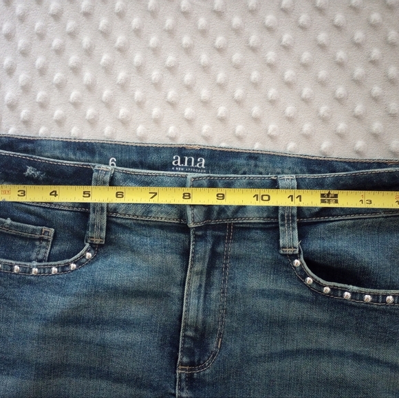 Denim mini skirt w/metal studs - Picture 3 of 5